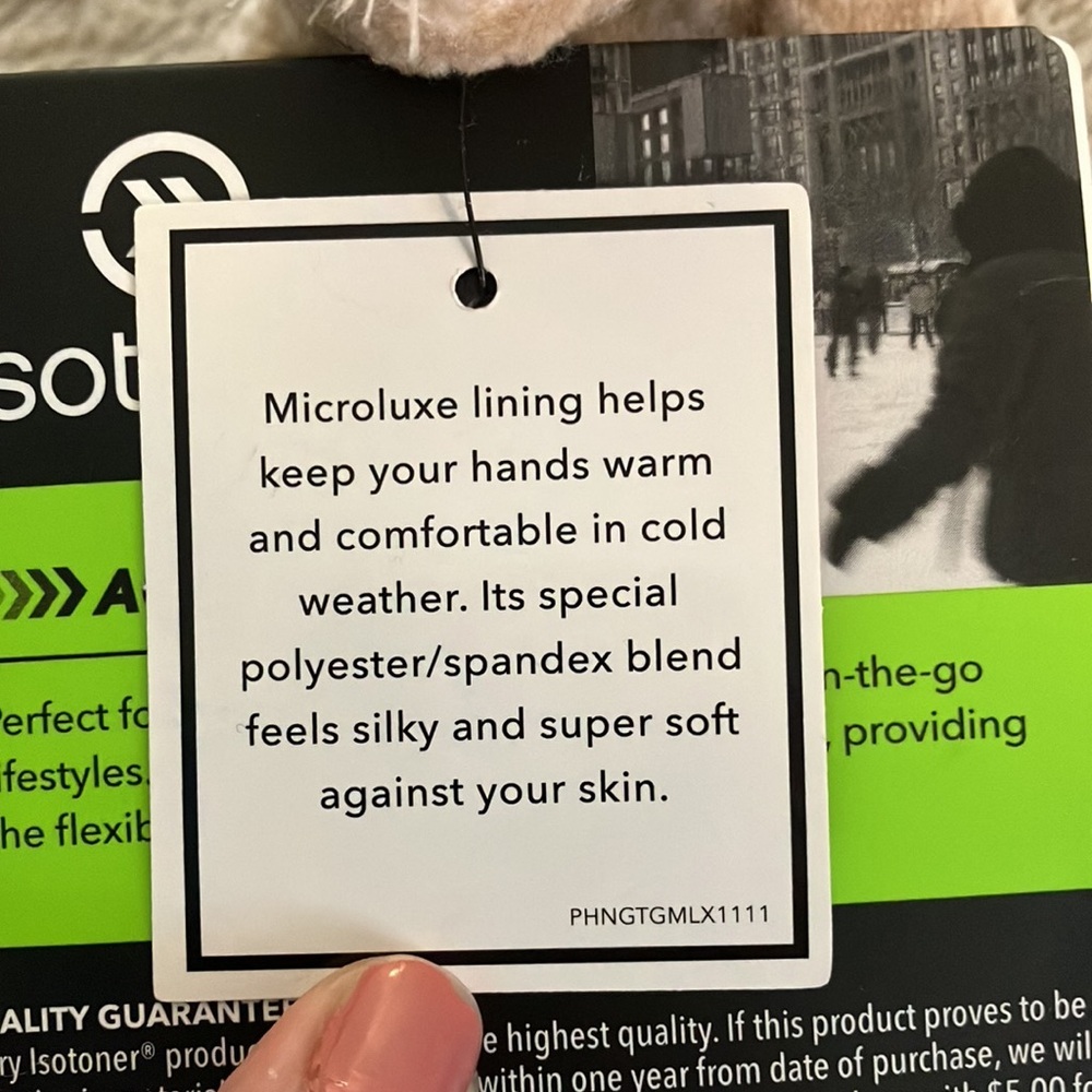 New Isotoner Women's SmartTouch Gloves - Picture 5 of 5